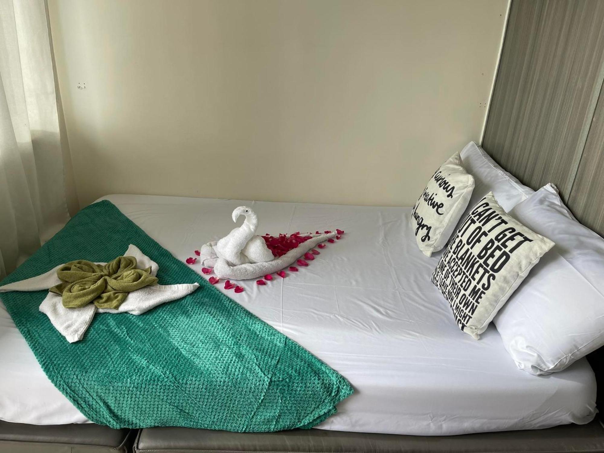 Green Residences Staycation By Pbyy Μανίλα Δωμάτιο φωτογραφία